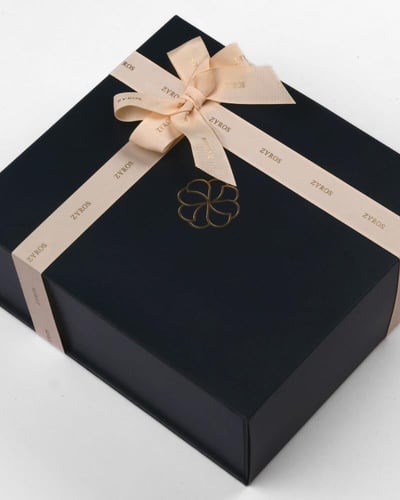 طقم نسائي زركون فاخر باللون الفضي