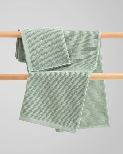 طقم من منشفتين كلاسيك بلون أخضر