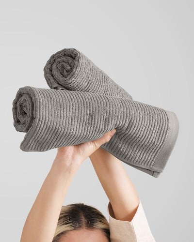 طقم من منشفتين كلاسيك بلون رمادي