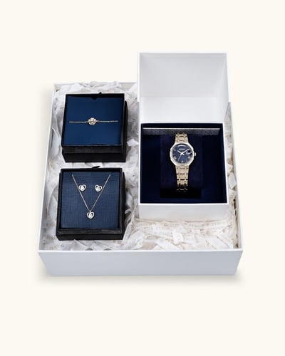 طقم من ساعة بلون ذهبي وطقم زركون