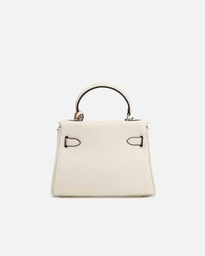 شنطة نسائية لإطلالتك في كل الأوقات بلون بيج