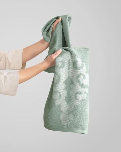 منشفة كلاسيك باللون الأخضر