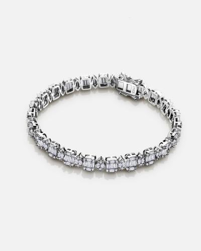 اسوارة نسائية باللون الفضي