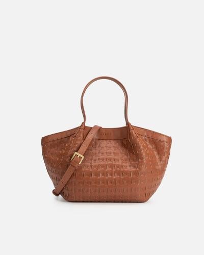 شنطة نسائية بحجم صغير لكل يوم بلون بني