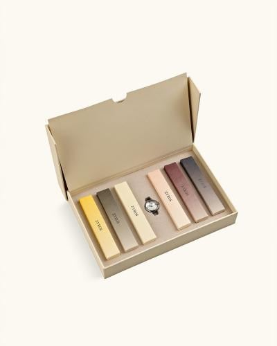 بوكس ساعة قصة النسائية بلون فضي