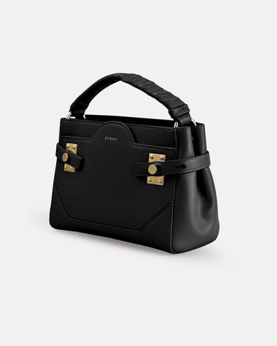 ‎ شنطة نسائية بمقاس لكل يوم بلون أسود