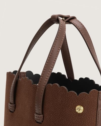 شنطة شذى النسائية جلد بلون بني