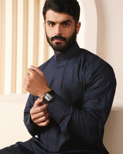 ساعة الفارس الرجالية بسير خشبي أسود