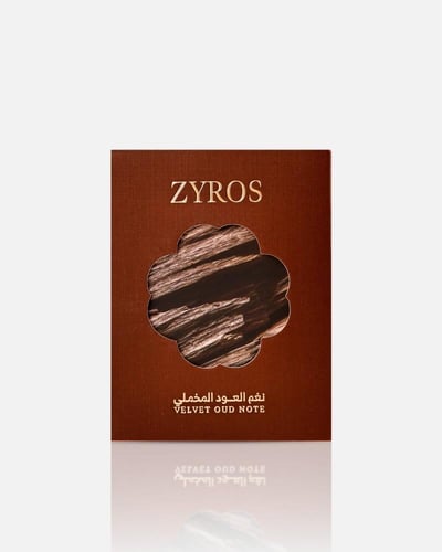 شمعة نغم العود المخملي