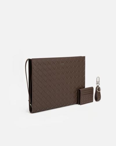 طقم فاخر شنطة وميدالية ومحفظة باللون البني