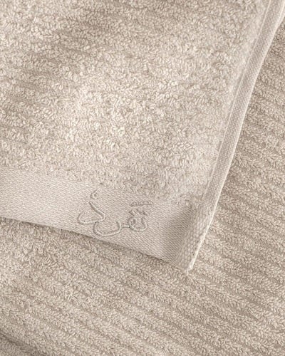 طقم من منشفتين كلاسيك بلون بيج