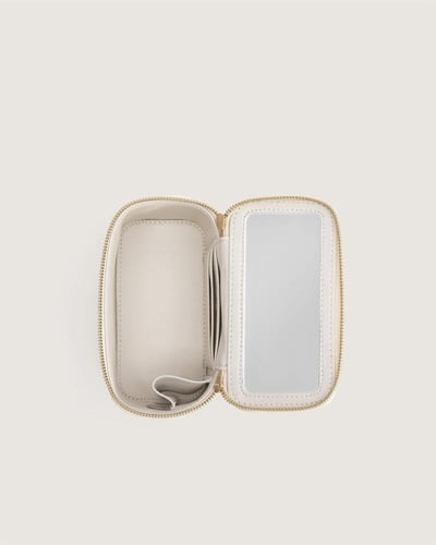 شنطة أمواج النسائية من الجلد بلون أبيض