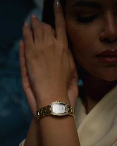 ساعة غيث النسائية ستيل ذهبي