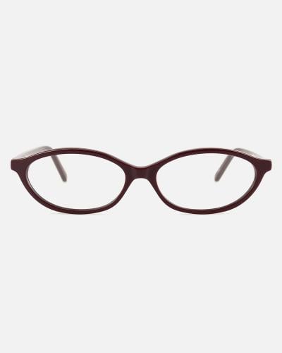 نظارة شمسية بقصة ملفتة بلون عودي