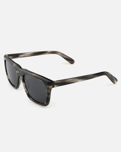 نظارة شمسية نسائية بتصميم عصري