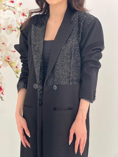 بليزر اسود مع قماش مخطط لمعة بديل