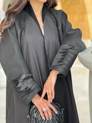 عباية عملية القماش كريب كتان اسود