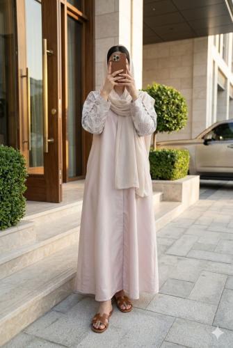 Flower abaya with flared opening