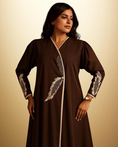 عباية مطرزة بالخرز تصميم خاص