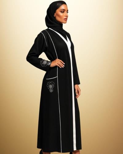 عبايات سوداء لمسة مخمل وخيوط حرير