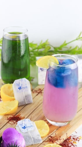 علبة شاي أزرق مكونة من 25 كيساً