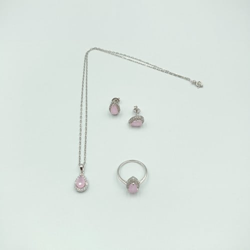 طقم نسائي مرصع بحجر ملون والزركون فضة صافي عيار 92...