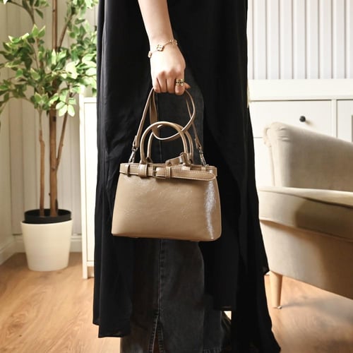 شنطة يد – كاجوال أنيقة وعملية من متجر سيرة (seera)