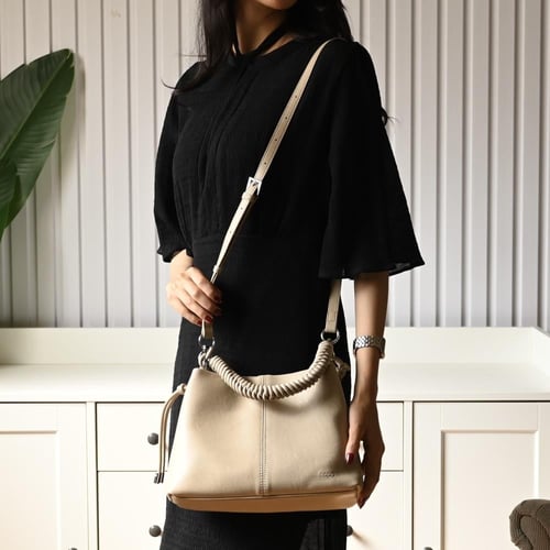 شنطة نسائي كاجول بتصميم عصرى