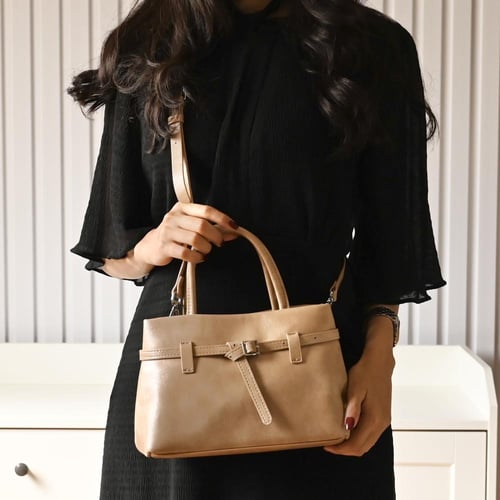 شنطة نسائي كاجول من الجلد الصناعي بتصميم كتف مع حز...