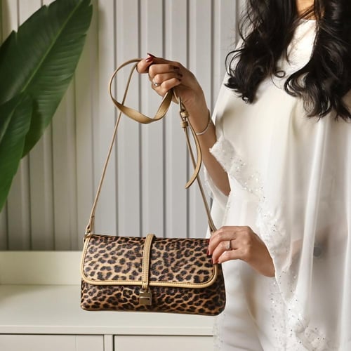 شنط يد جلد – كاجوال أنيقة بتصميم عملي من متجر سيرة...