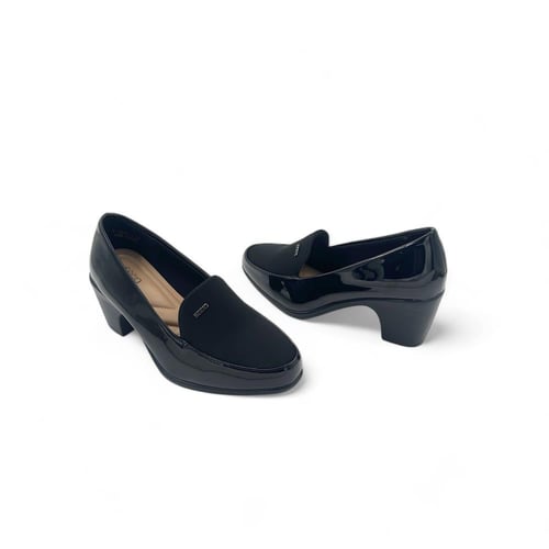 جزمة نسائي سوداء لامعة بتصميم كعب متوسط مفتوح من ا...