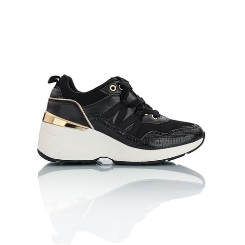 حذاء رياضي سنيكرز – جزمة سبورت أنيقة بتصميم سنيكرز...