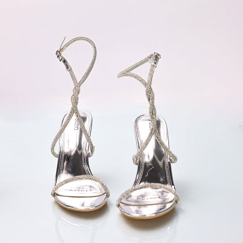 صندل نسائي سهرة , حزام كاحل مميز , كعب مسمار