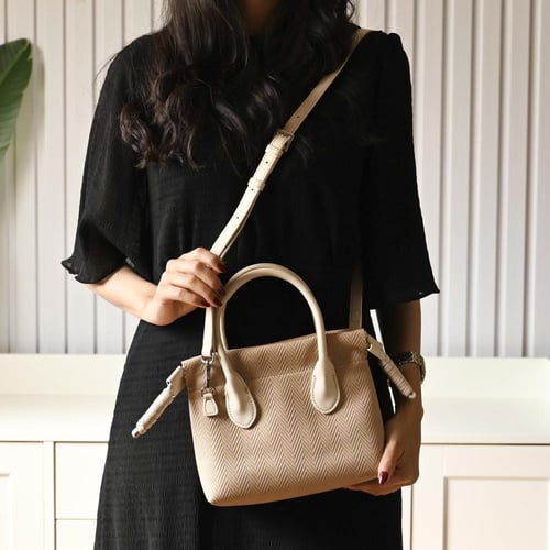 شنطة نسائي كاجول بتصميم أنيق