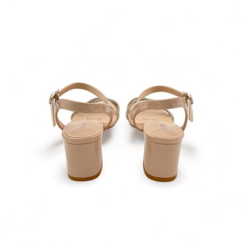 صندل نسائي بتصميم كعب عريض