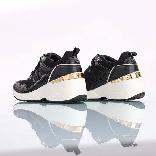 حذاء رياضي سنيكرز – جزمة سبورت أنيقة بتصميم سنيكرز...