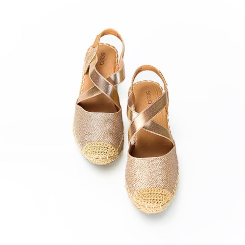 جزمة نسائي فلات