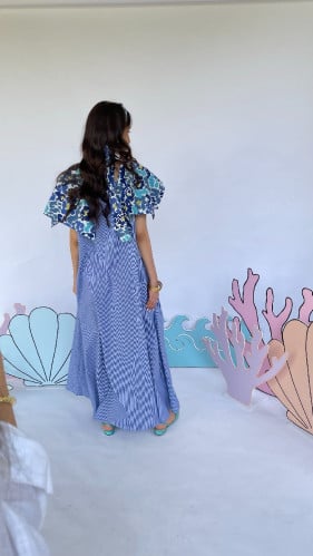 فستان مناديل ازرق مع شريطة