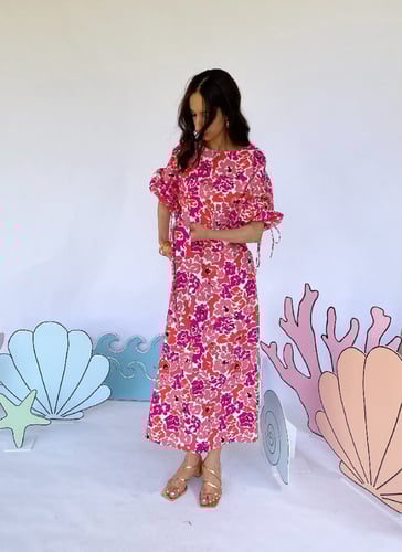 فستان ورود مع شريطة