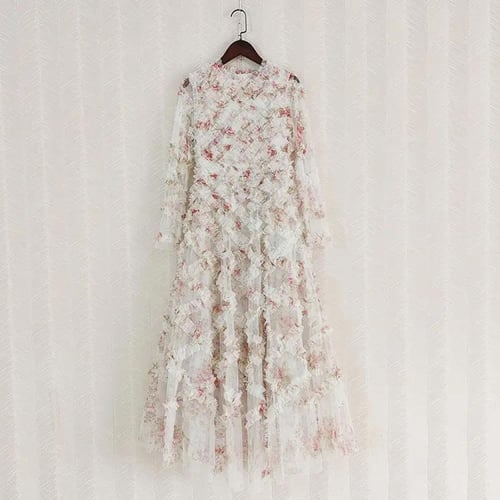 فستان سهرة بحافة كبيرة منفوش ، بأكمام طويلة