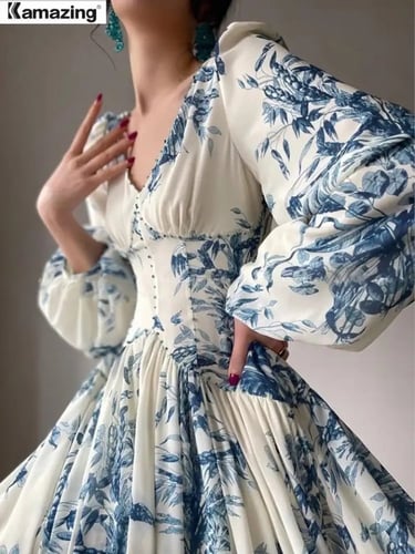 فستان صيفي كلاسيكي فرنسي مطبوع بالورود ميدي بياقة...