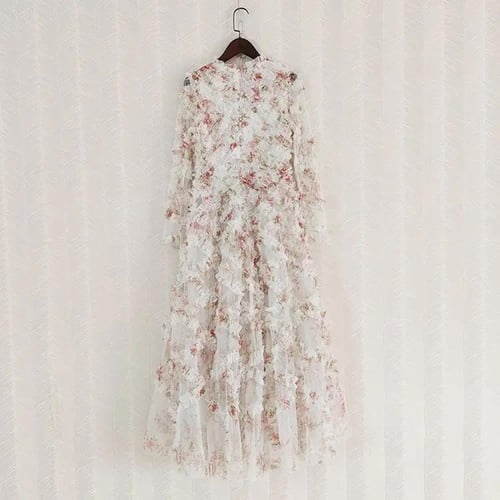 فستان سهرة بحافة كبيرة منفوش ، بأكمام طويلة