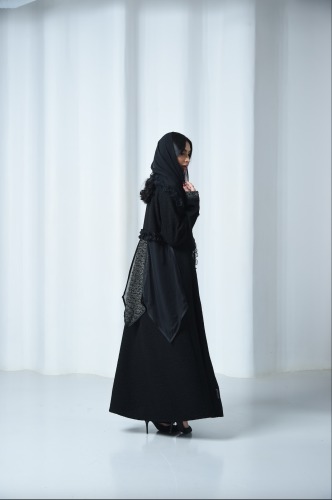 Ruffled black layer