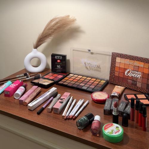 بوكس العيد متكامل ٣٠ قطعة