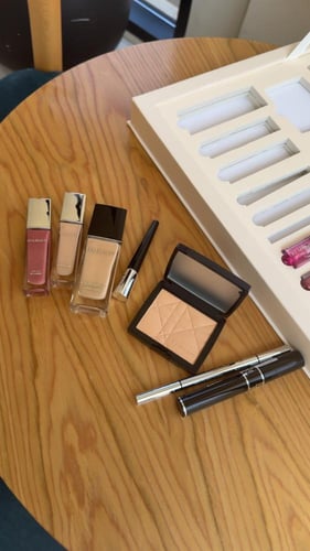 بوكس مكياج ديور