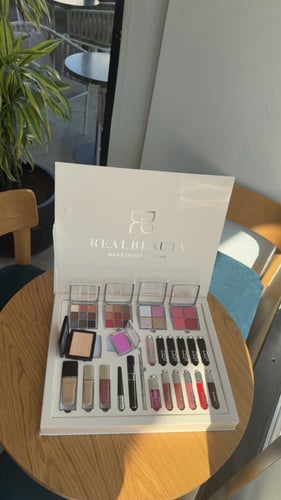 بوكس مكياج ديور