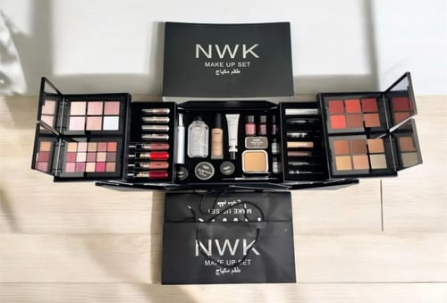 شنطة مكياج كيكو