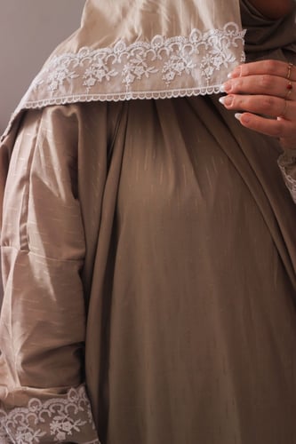 شرشف دانتيل مخطط