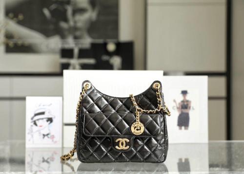 Chanel Hobo shoulder bag