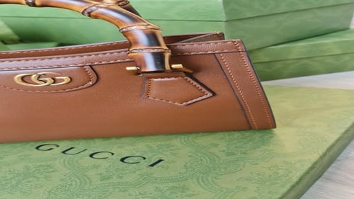 Gucci Diana jumbo mini bag